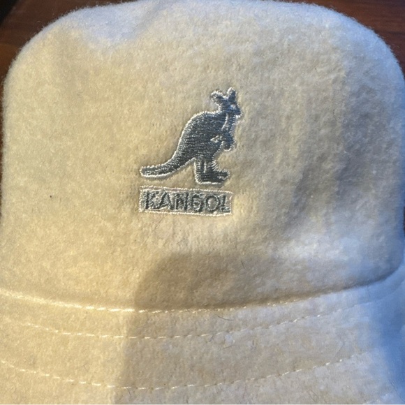 Kangol Off-White Bucket Hat - Picture 2 of 4